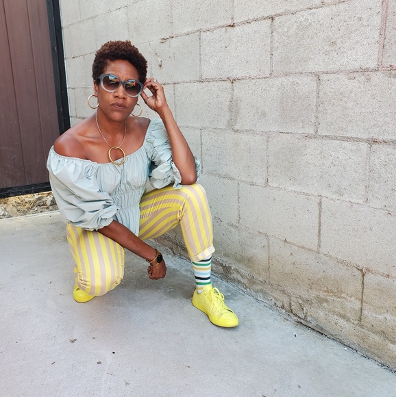 Meet your Posher, Sabra - Picture 3 of 3